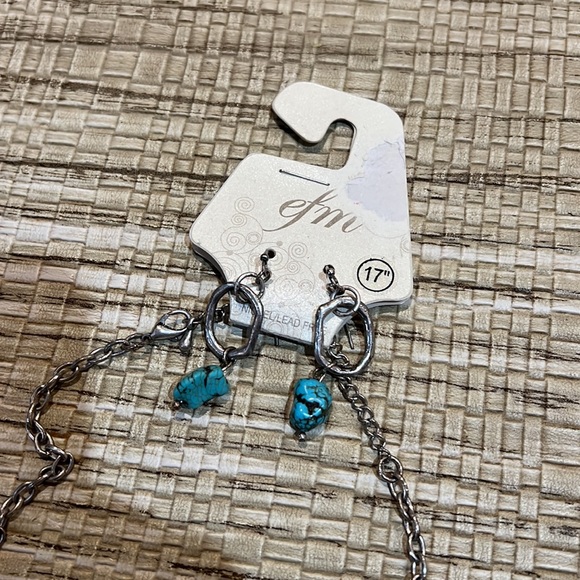 NWT Necklace Earring Set - Picture 3 of 6